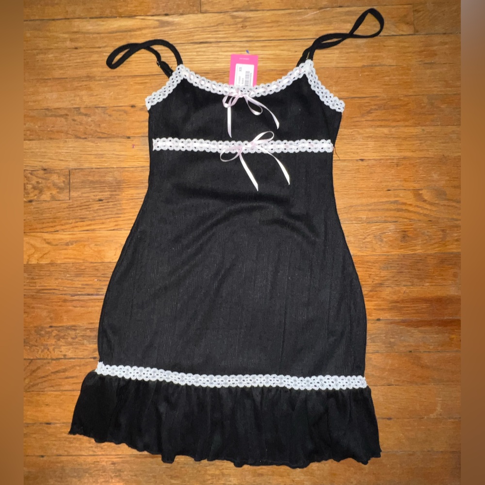 NWT Edikted adorable black mini dress with pink bow details and lace XS